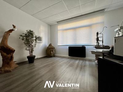 Local commercial - 398 m² - 8 pièces