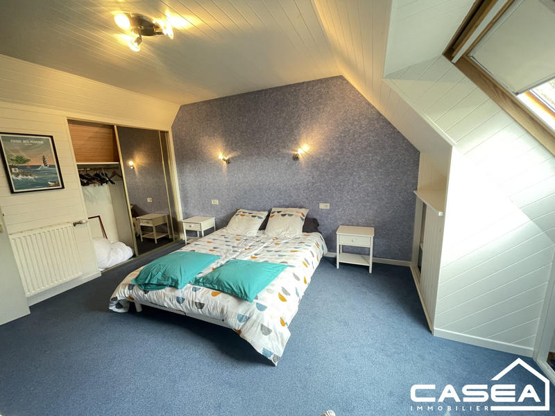 Maison - 180 m² - 5 pièces