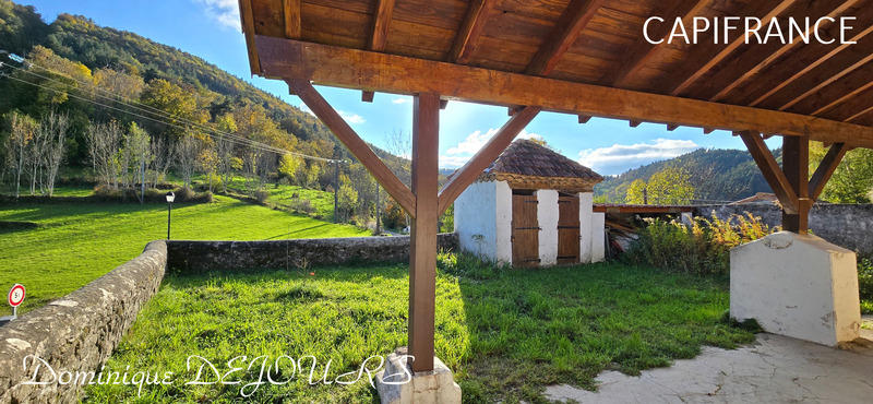 Maison - 183 m² - 7 pièces