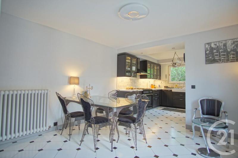 Pavillon - 142 m² - 6 pièces