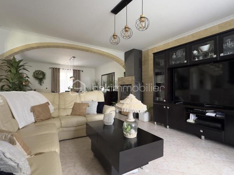 Maison traditionnelle - 165 m² - 8 pièces