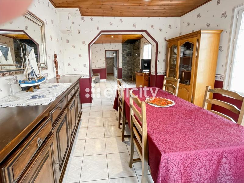 Maison - 100 m² - 4 pièces