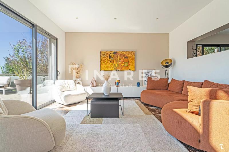 Maison - 192 m² - 7 pièces