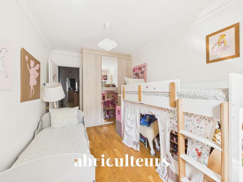 Appartement ancien - 65 m² - 3 pièces