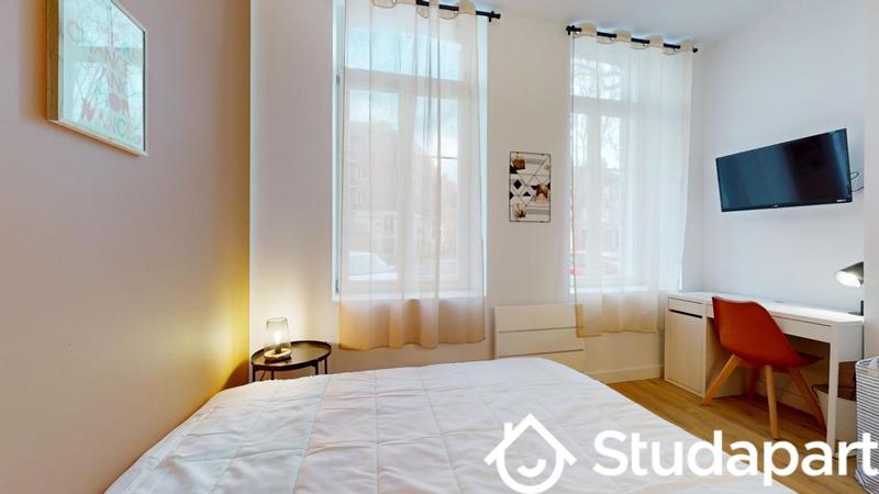 Chambre - 13 m² - 1 pièce