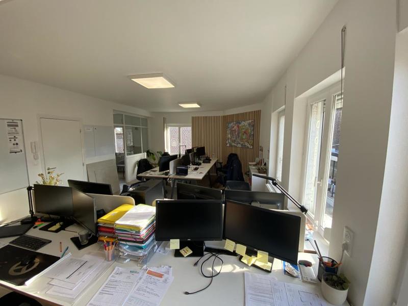 Bureau - 60 m²