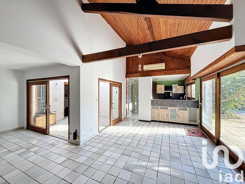 Maison - 260 m² - 5 pièces