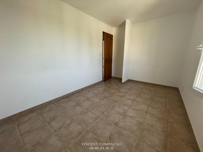 Maison - 220 m² - 6 pièces