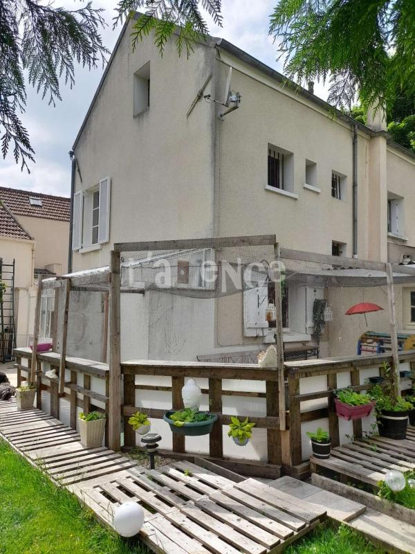 Maison - 86 m² - 4 pièces