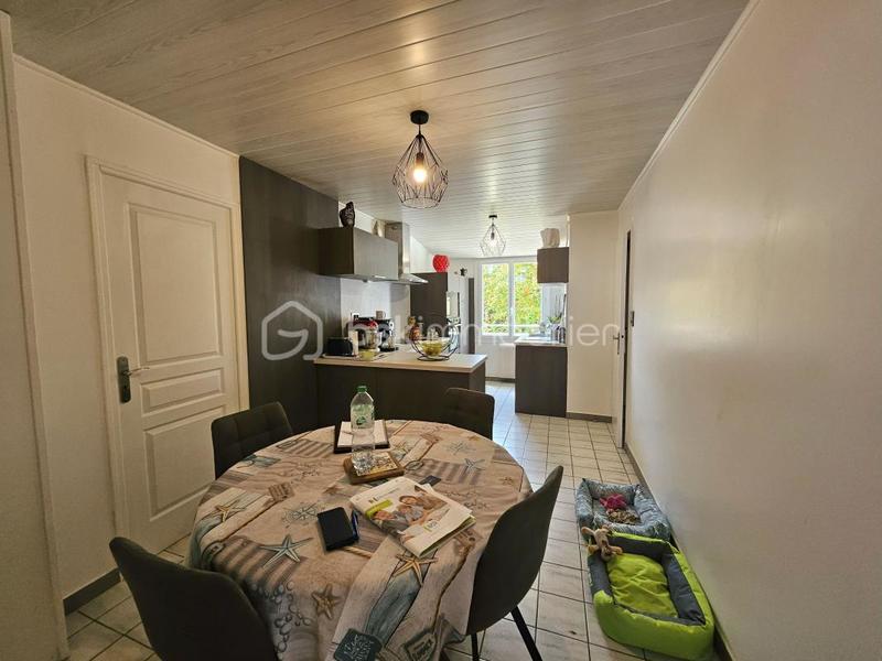 Maison traditionnelle - 104 m² - 4 pièces