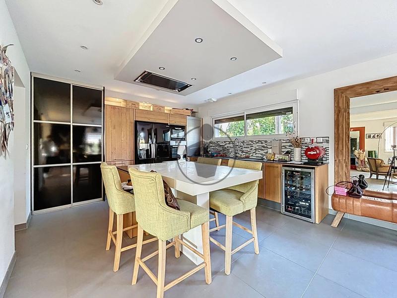 Maison - 150 m² - 5 pièces