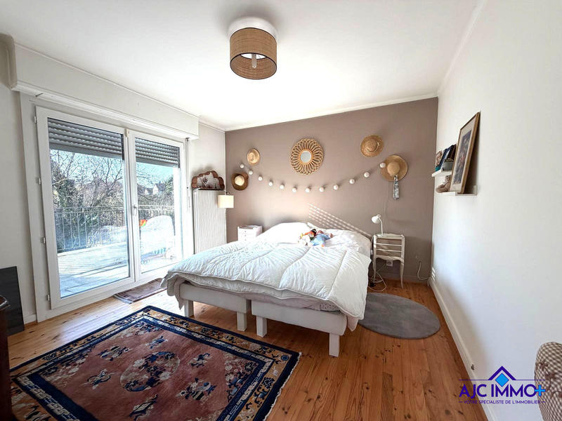 Maison - 135 m² - 6 pièces