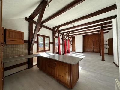 Corps de ferme - 430 m² - 8 pièces