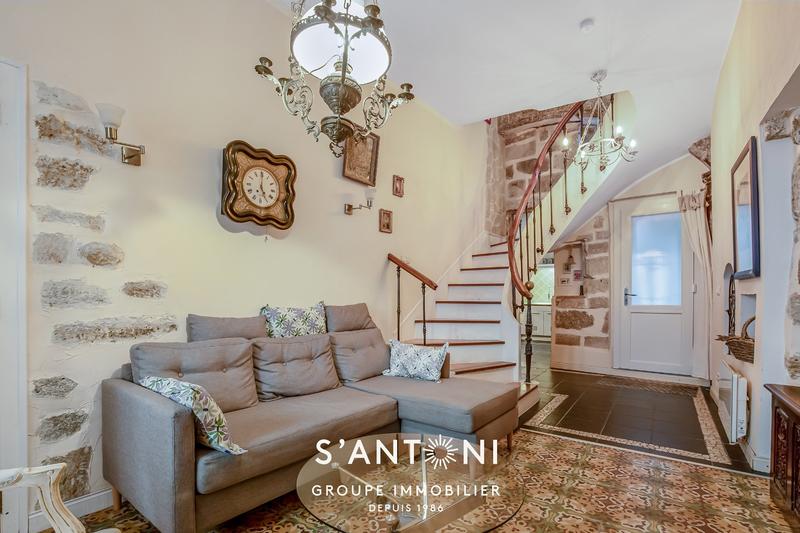 Maison - 105 m² - 5 pièces