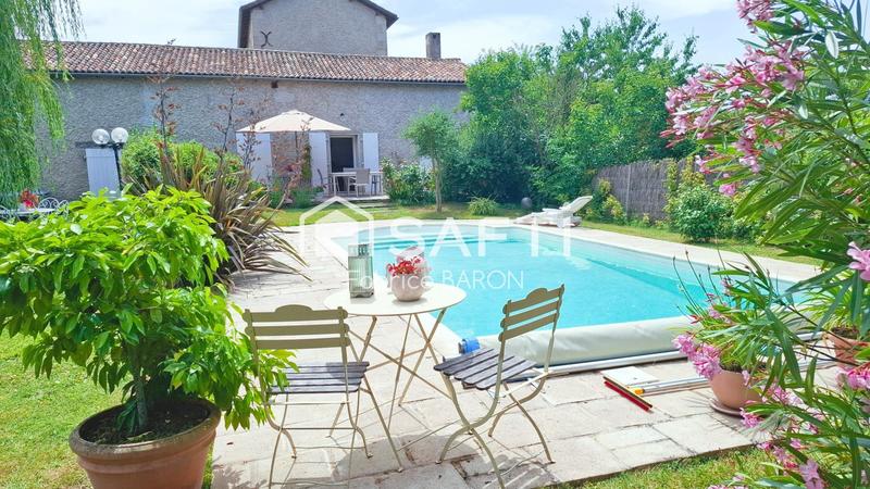 Maison de maîtres - 185 m² - 7 pièces