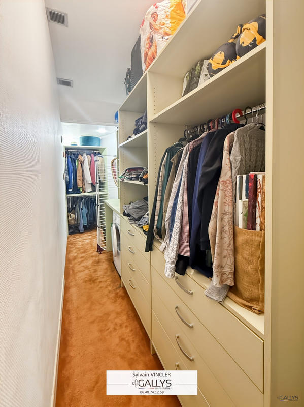 Appartement - 94 m² - 5 pièces