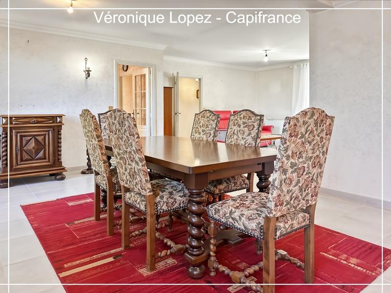 Maison - 102 m² - 4 pièces