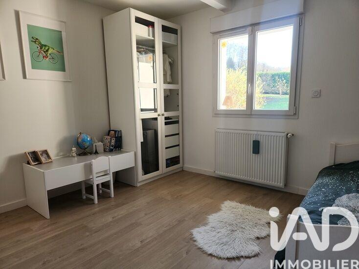 Maison - 195 m² - 6 pièces