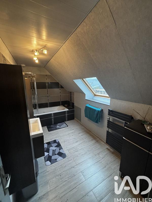 Maison - 92 m² - 4 pièces