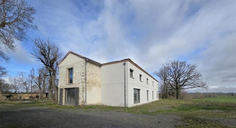 Corps de ferme - 486 m² - 10 pièces
