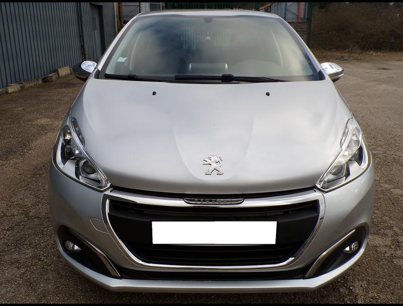 Peugeot 208 Ptech 82 Style Bvm