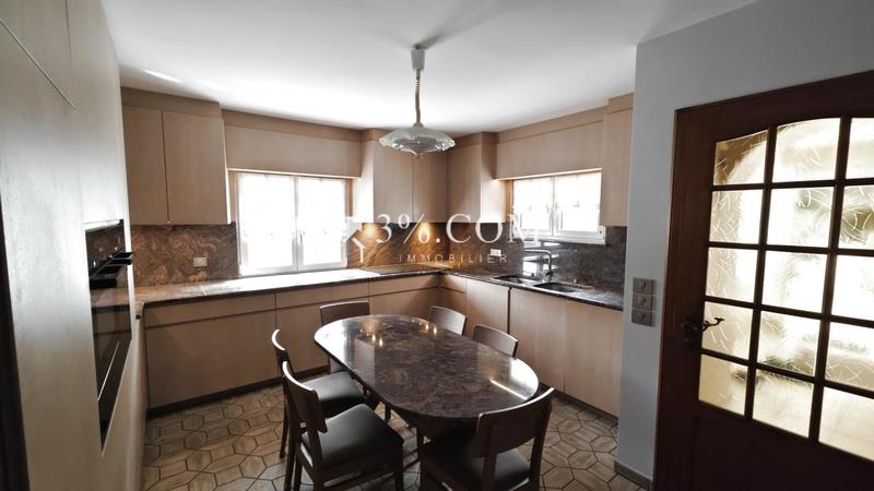 Maison - 193 m² - 7 pièces