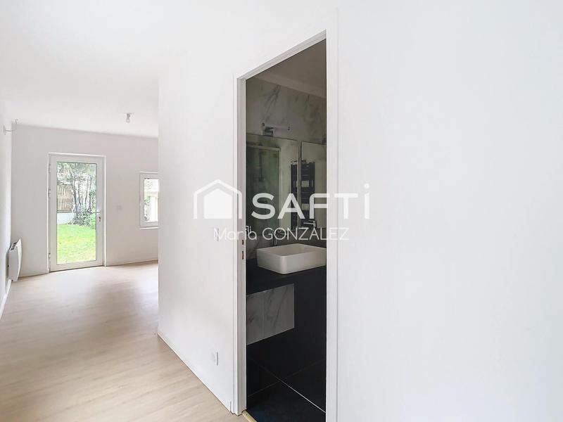 Maison - 254 m² - 8 pièces