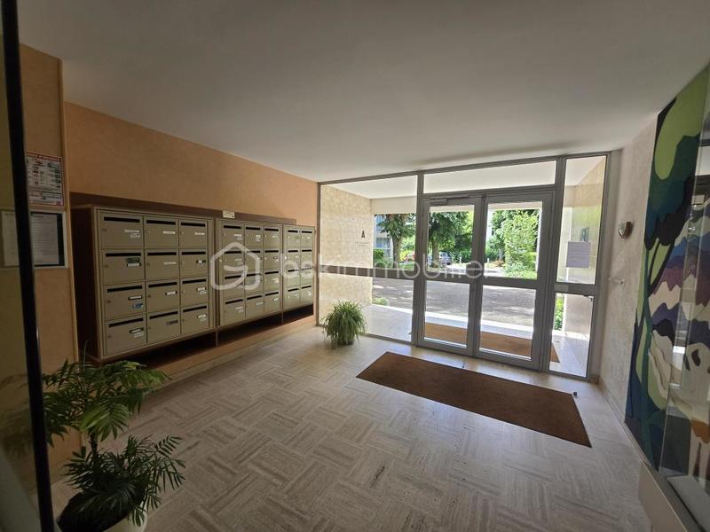 Appartement - 84 m² - 3 pièces