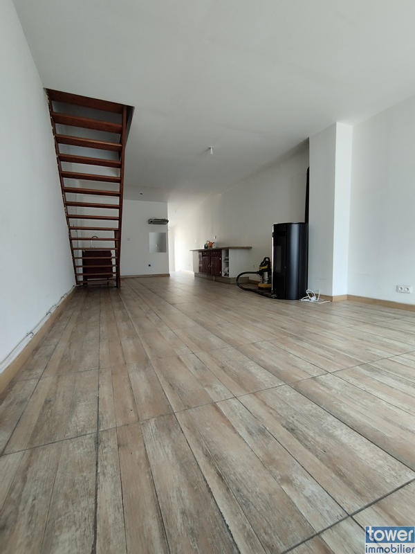 Maison - 89 m² - 5 pièces