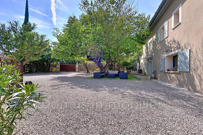 Mas - 150 m² - 7 pièces