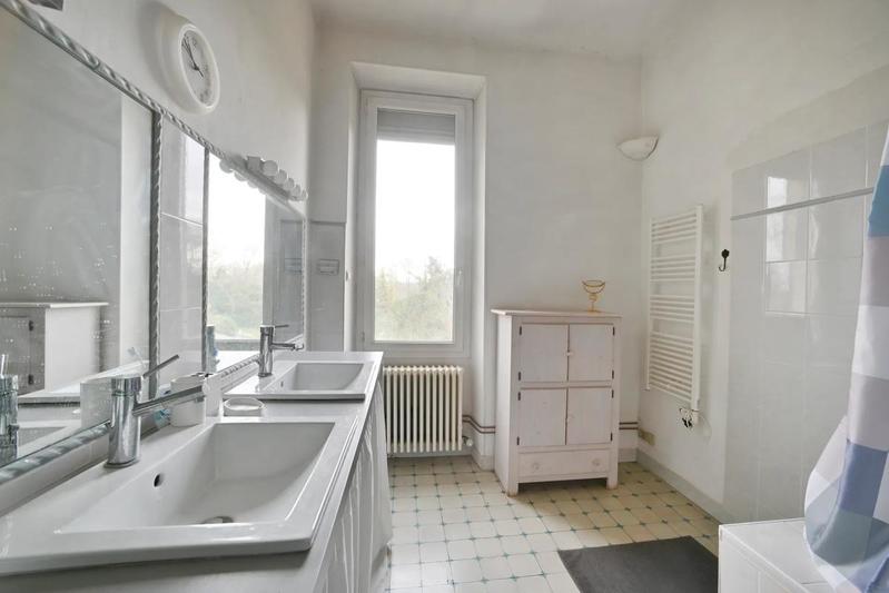 Mas - 296 m² - 7 pièces