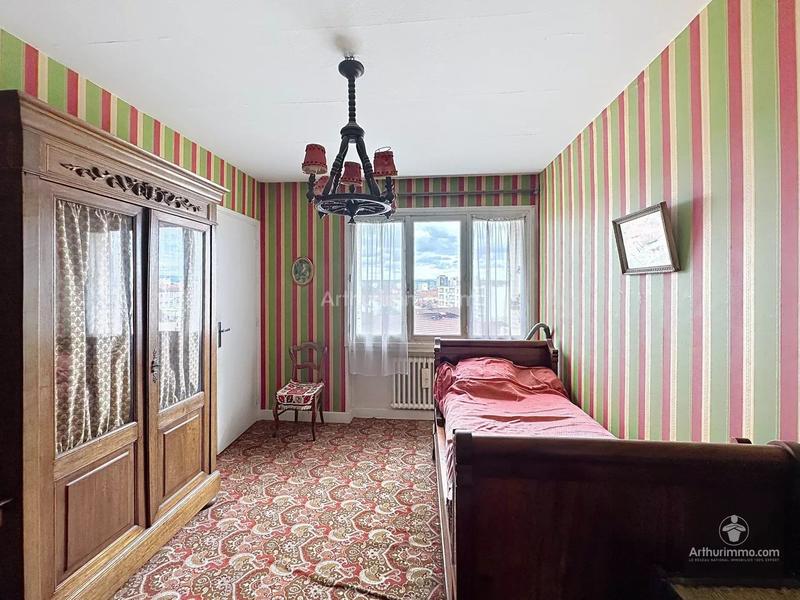 Appartement - 82 m² - 4 pièces