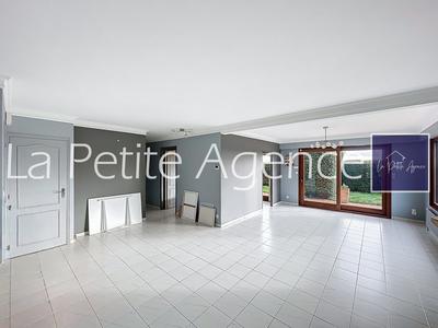Maison - 147 m² - 6 pièces
