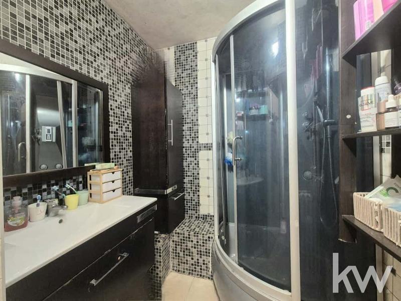 Appartement - 65 m² - 4 pièces