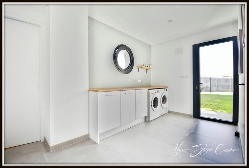 Propriété - 290 m² - 8 pièces