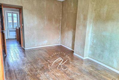 Maison - 226 m² - 7 pièces