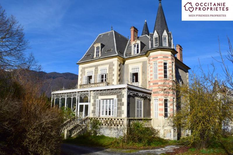 Château - 480 m² - 21 pièces