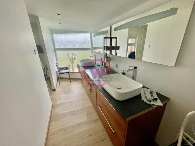 Maison - 227 m² - 10 pièces