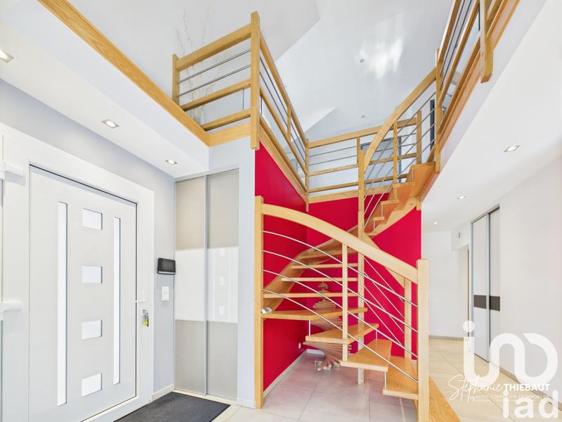 Maison - 165 m² - 6 pièces