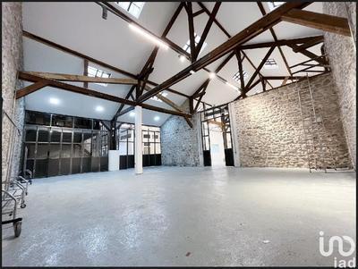 Local commercial - 2 000 m²