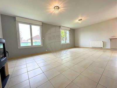 Maison - 108 m² - 4 pièces