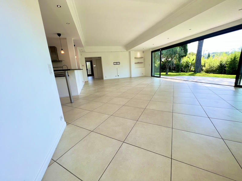 Maison - 170 m² - 5 pièces