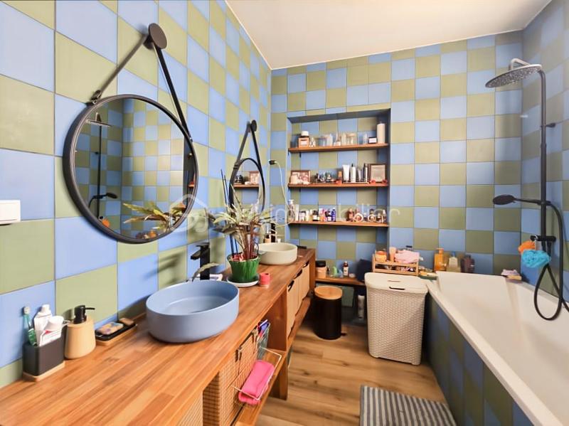 Demeure - 165 m² - 10 pièces