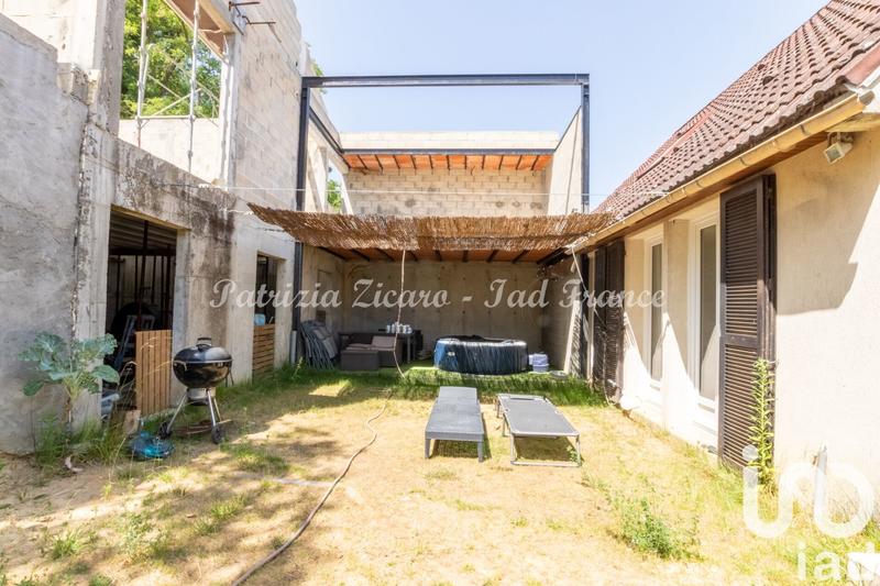 Maison - 320 m² - 5 pièces