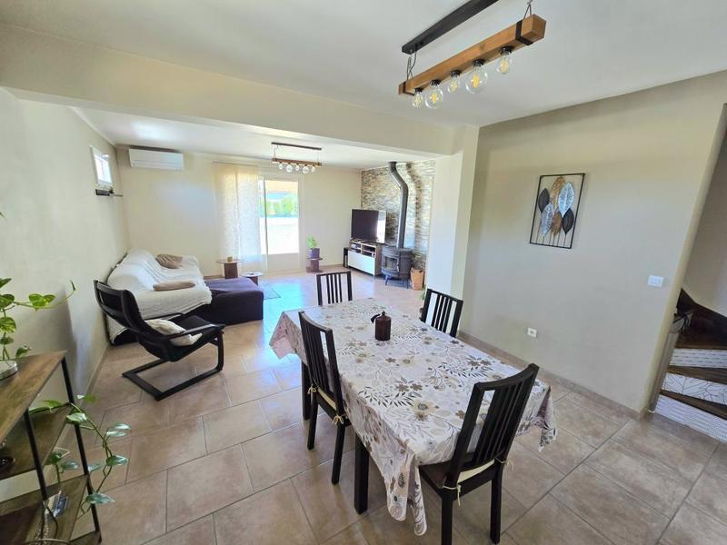 Propriété - 125 m² - 5 pièces