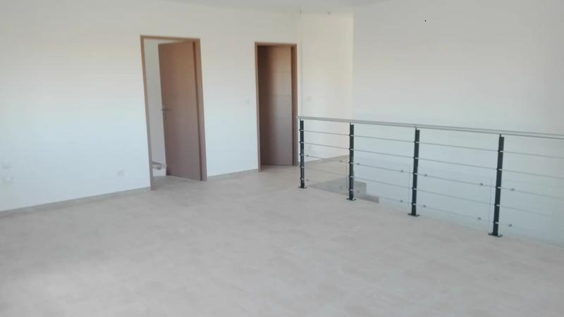 Maison - 274 m² - 12 pièces