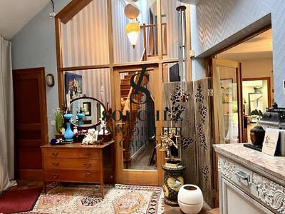 Maison - 339 m² - 10 pièces