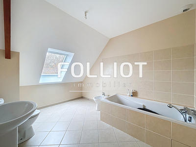 Maison - 137 m² - 6 pièces