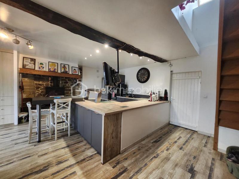 Maison en pierre - 157 m² - 7 pièces