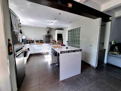 Maison - 116 m² - 4 pièces